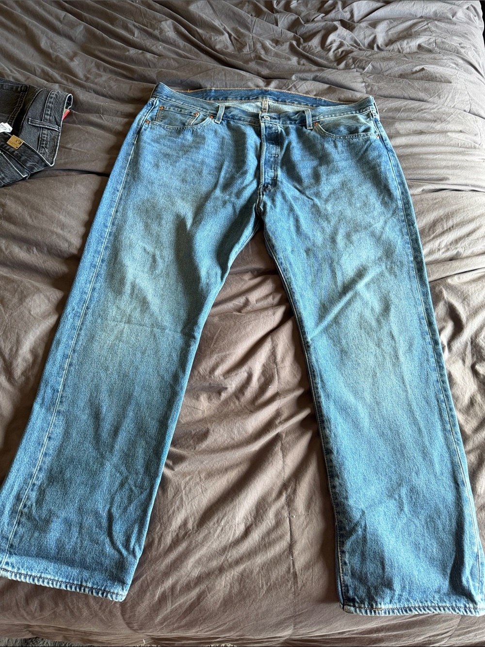 Relaxed Fit Men's Jeans in Light Blue